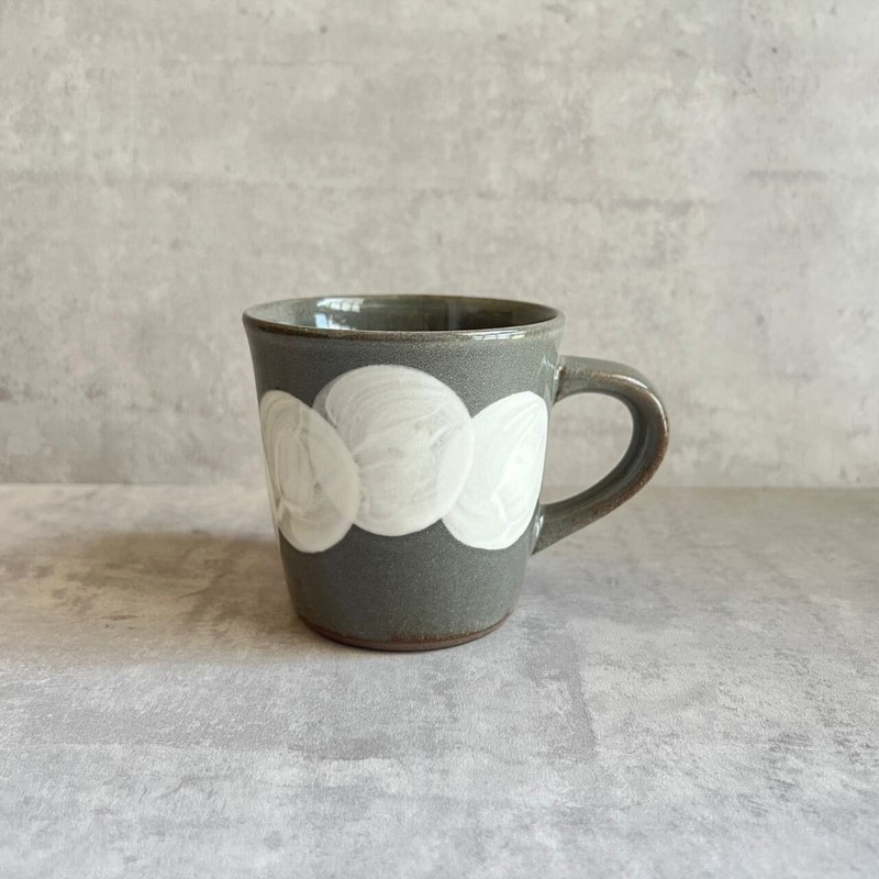 水玉つなぎマグ（黒）